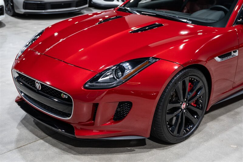 Used 2015 Jaguar F-TYPE S RWD image 18