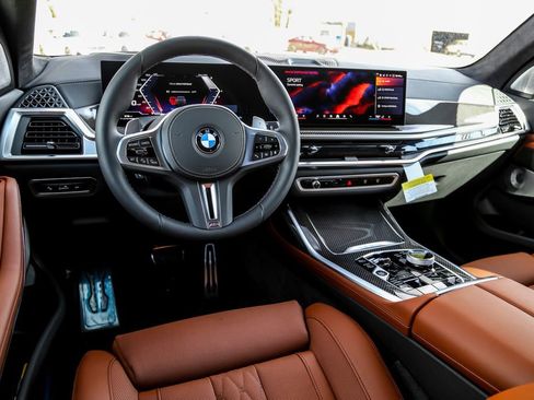 New 2026 BMW X7 M60i image 9