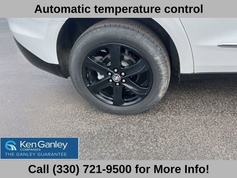 Used 2024 Buick Enclave Essence w/ Sport Touring Edition AWD/4WD image 22