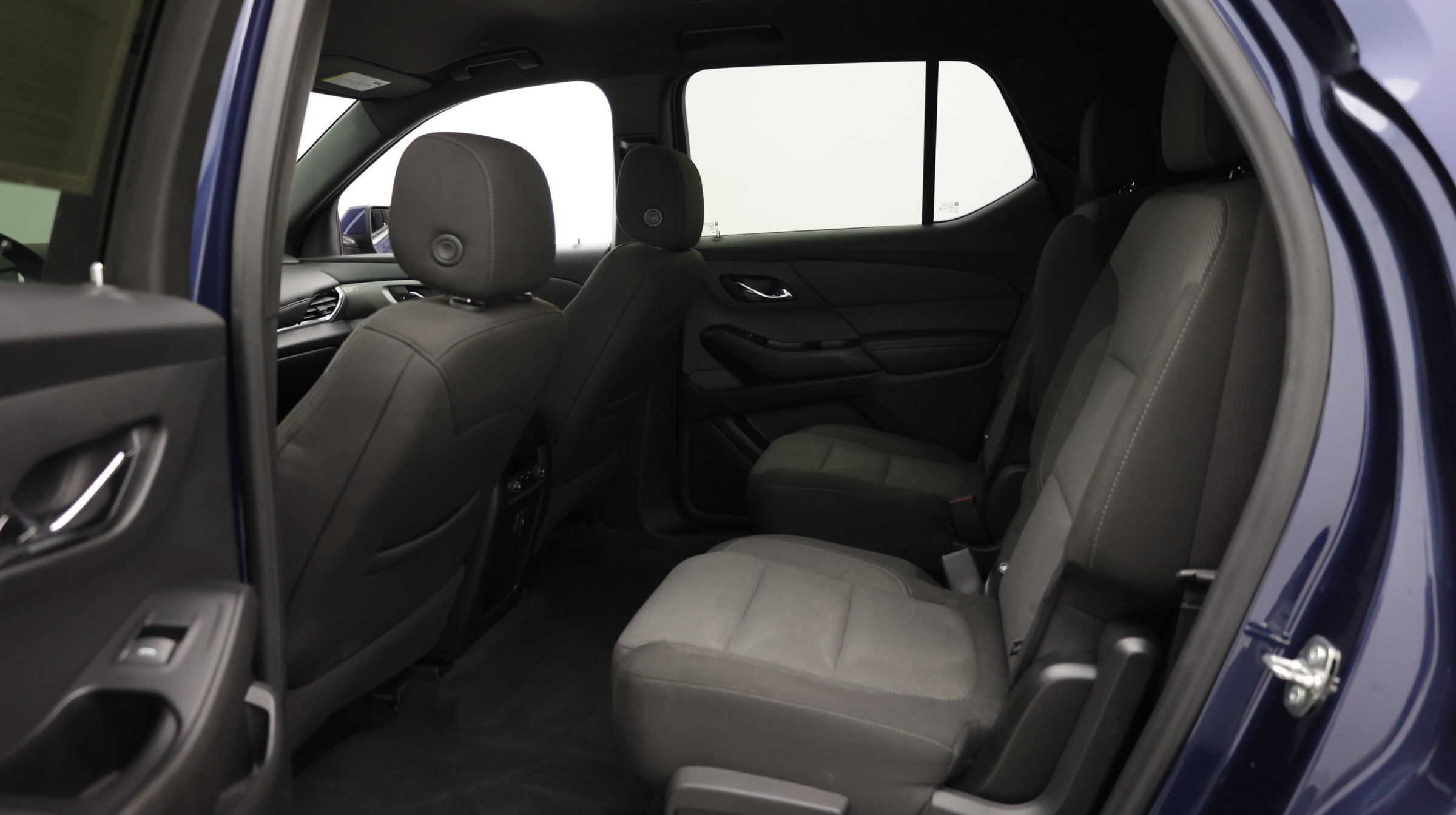 Used 2023 Chevrolet Traverse LT FWD image 29