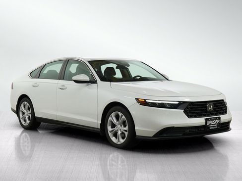 Used 2023 Honda Accord LX image 7