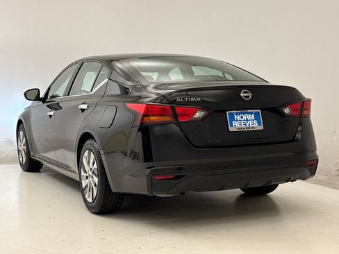 Used 2024 Nissan Altima 2.5 S FWD image 7