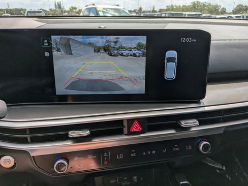 Certified 2025 Kia Sorento S w/ Panoramic Sunroof Package FWD image 24