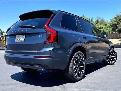 Used 2026 Volvo XC90 B6 Ultra w/ Protection Package Premier AWD/4WD image 2