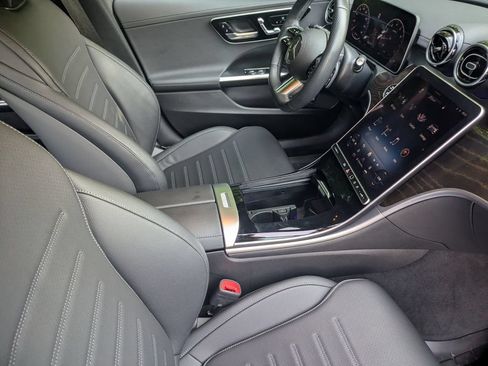 Used 2023 Mercedes-Benz C 300 4MATIC Sedan image 23