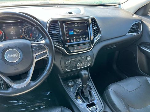 Used 2020 Jeep Cherokee Limited image 13