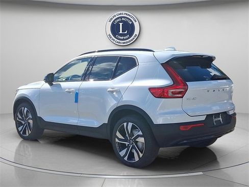 New 2026 Volvo XC40 B5 Ultra w/ Protection Package Premier image 3