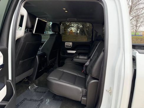 Used 2016 Chevrolet Silverado 1500 LTZ Z71 w/ LTZ Plus Package image 8