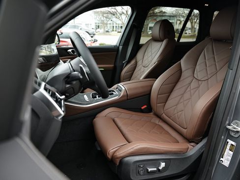 New 2026 BMW X5 sDrive40i w/ M Sport Package image 21