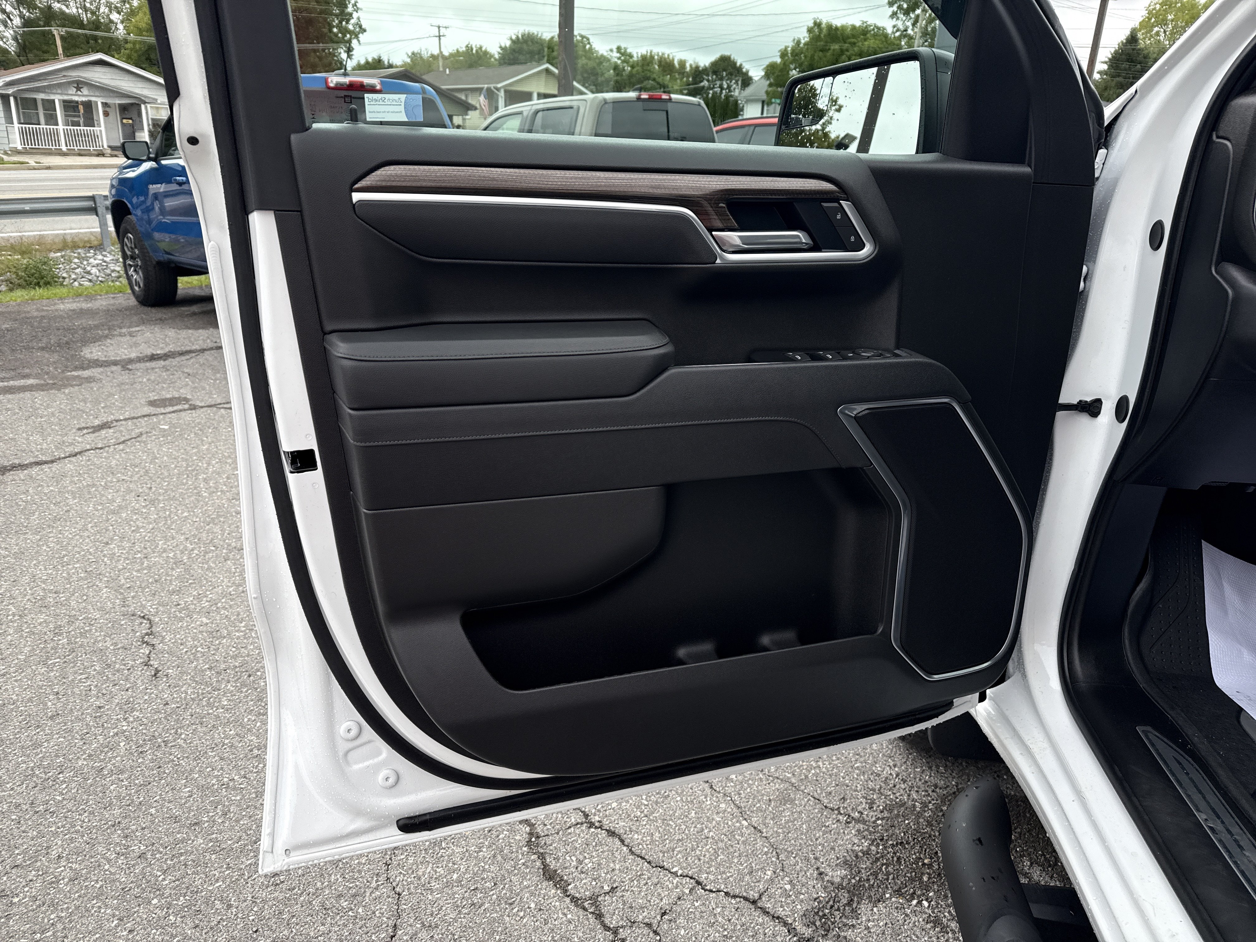Used 2026 Chevrolet Silverado 1500 RST AWD/4WD image 16