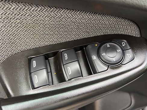 Used 2021 Chevrolet TrailBlazer LS w/ LPO, Blackout Package image 21