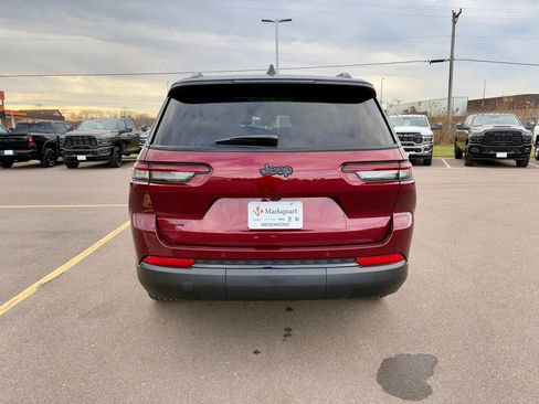New 2025 Jeep Grand Cherokee L Limited w/ Trailer Tow Package AWD/4WD image 4
