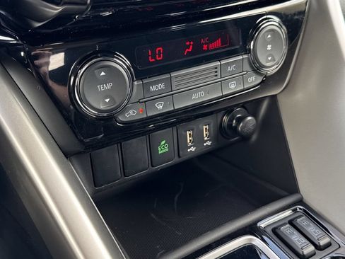 New 2026 Mitsubishi Eclipse Cross LE AWD/4WD image 12
