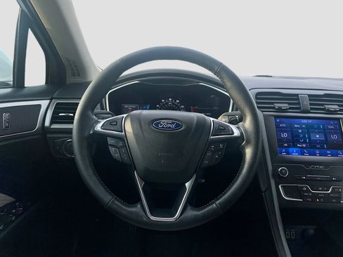 Used 2020 Ford Fusion SE w/ Equipment Group 151A image 23