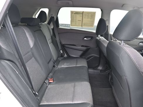 Used 2021 Nissan Rogue SV AWD/4WD image 15
