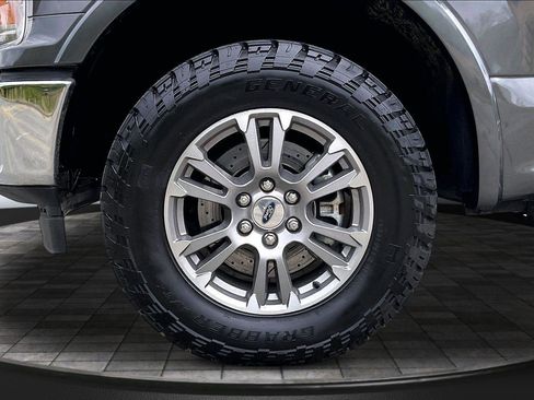 Used 2019 Ford F150 Lariat w/ Max Trailer Tow Package AWD/4WD image 9