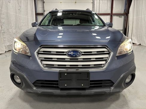Used 2016 Subaru Outback 2.5i Premium AWD/4WD image 2