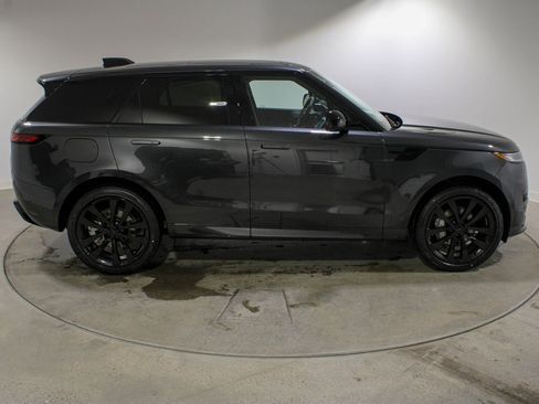 New 2026 Land Rover Range Rover Sport Dynamic SE image 6