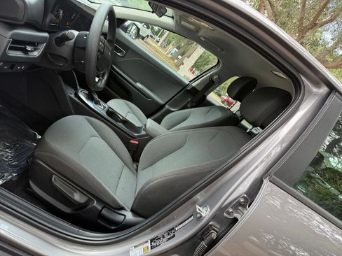 Used 2025 Kia K4 FWD image 24