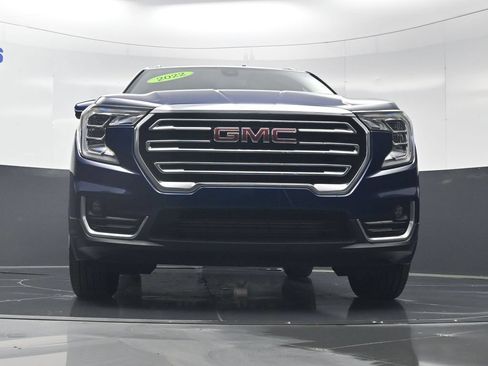 Used 2022 GMC Terrain SLT w/ LPO, Floor Liner Package AWD/4WD image 39