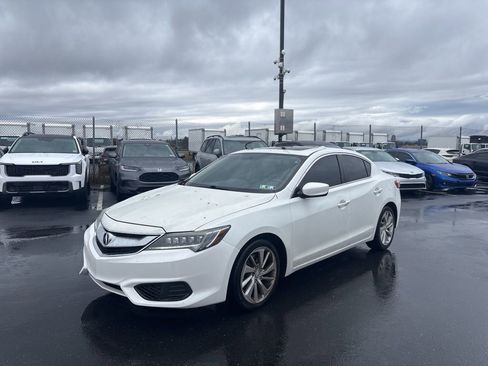 Used 2018 Acura ILX 2.4L image 7
