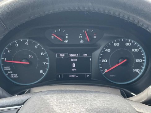 Used 2018 Chevrolet Equinox LT FWD image 28