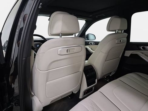 Used 2024 BMW X5 xDrive40i w/ Premium Package AWD/4WD image 10
