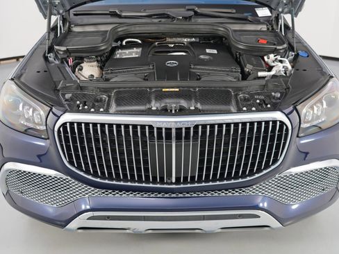 Used 2022 Mercedes-Benz Maybach GLS 600 4MATIC image 8