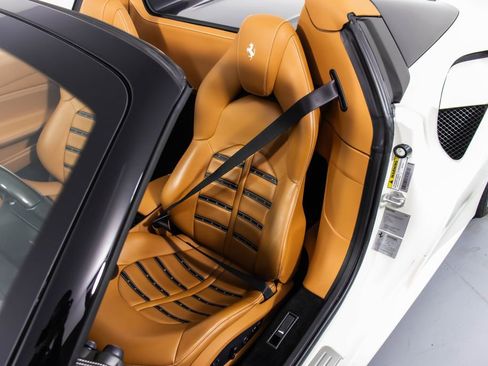 Certified 2019 Ferrari 488 Spider image 6