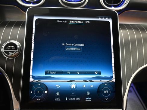 Used 2023 Mercedes-Benz GLC 300 4MATIC w/ Exclusive Trim Package image 14