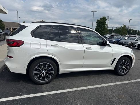 Used 2020 BMW X5 M50i w/ Executive Package AWD/4WD image 24