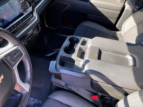 Used 2022 Chevrolet Silverado 1500 LT image 17