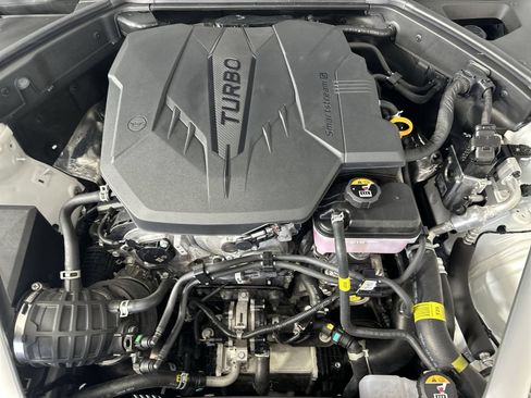 Used 2025 Genesis G70 2.5T RWD image 28