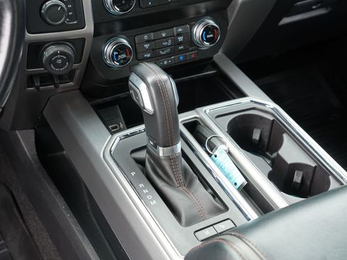 Used 2019 Ford F150 Platinum w/ Equipment Group 701A Luxury image 24