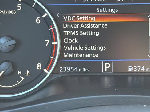 Used 2025 Nissan Altima 2.5 SV FWD image 24