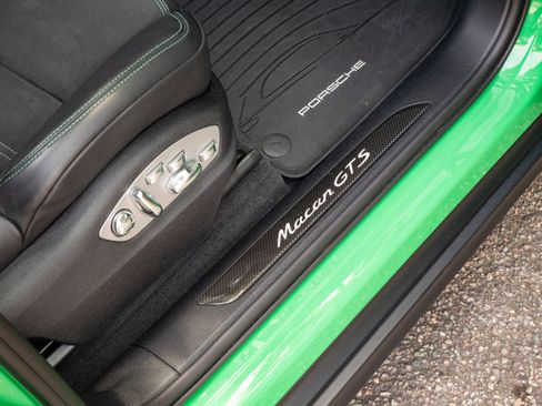 Used 2023 Porsche Macan GTS image 28