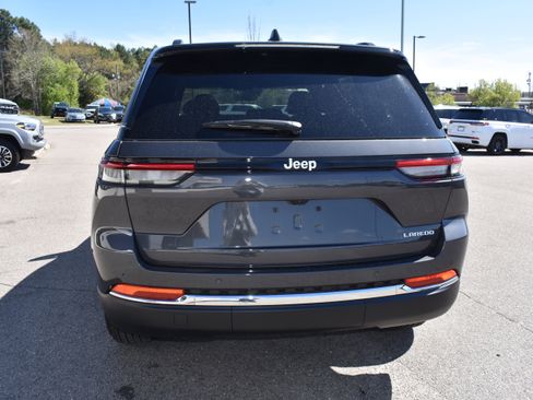 New 2026 Jeep Grand Cherokee Laredo X RWD image 8