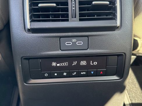 Certified 2025 MAZDA CX-90 3.3 Turbo w/ Preferred Package AWD/4WD image 22