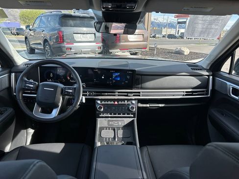 Used 2025 Hyundai Santa Fe XRT image 11