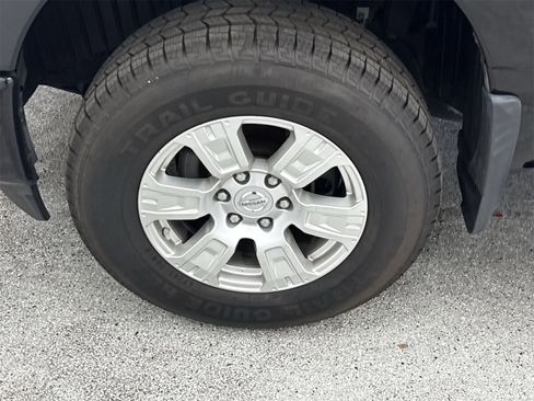 Used 2017 Nissan Titan S image 44