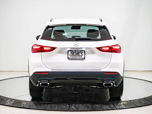 Used 2026 Mercedes-Benz GLA 250 image 3