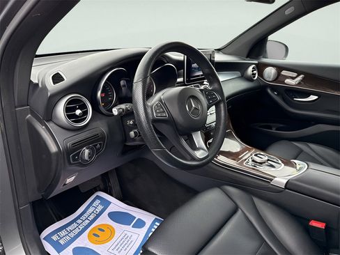 Used 2018 Mercedes-Benz GLC 300 GLC 300 image 20