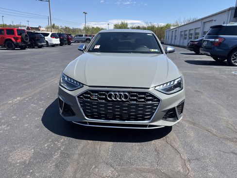 Used 2021 Audi S4 Premium w/ Convenience Package AWD/4WD image 9