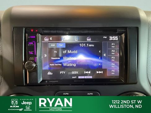 Used 2017 Jeep Wrangler Unlimited Sahara AWD/4WD image 18
