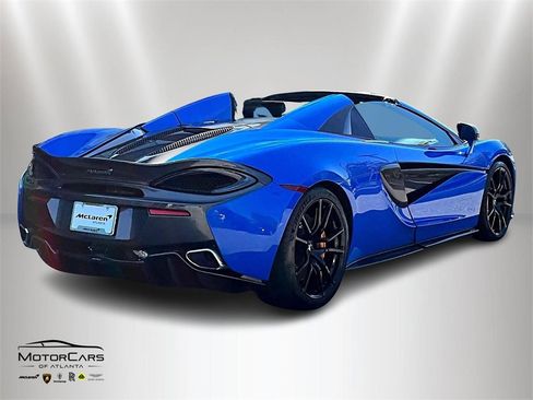 Used 2019 McLaren 570S Spider image 12