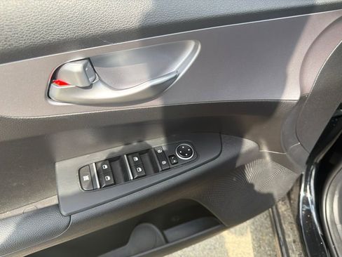 Certified 2024 Kia Forte LXS FWD image 11