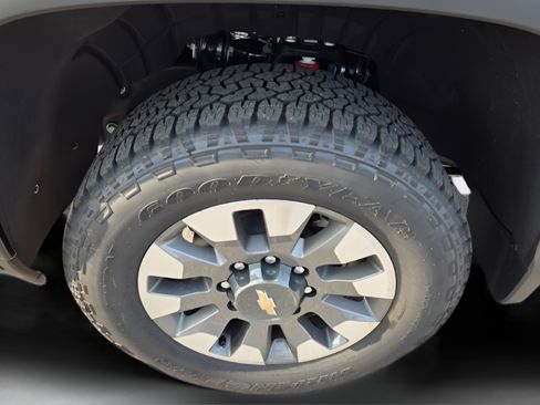 New 2026 Chevrolet Silverado 2500 Custom w/ Custom Value Package AWD/4WD image 27