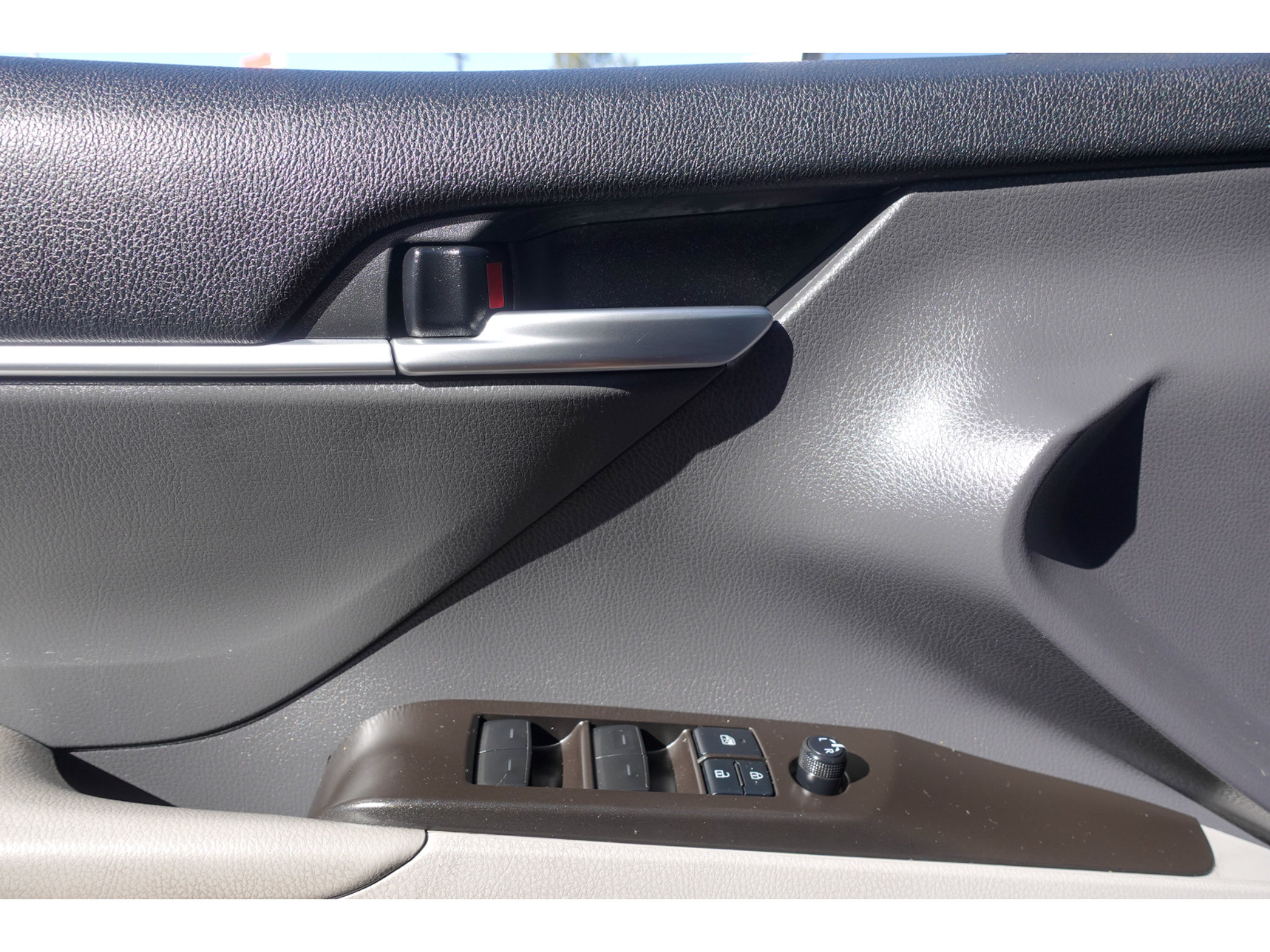 Certified 2021 Toyota Camry LE w/ Audio Upgrade Package FWD image 11