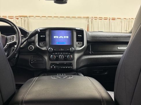 Used 2020 RAM 2500 Laramie w/ Night Edition image 20