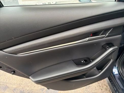 New 2026 MAZDA MAZDA3 2.5 S Sedan w/ Preferred Pkg image 33